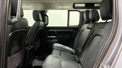 2022 (72) LAND ROVER DEFENDER 3.0 D300 SE 110 5dr Auto 5163489