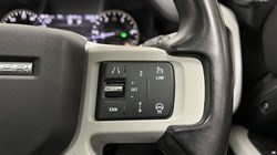 2022 (72) LAND ROVER DEFENDER 3.0 D300 SE 110 5dr Auto 5163507