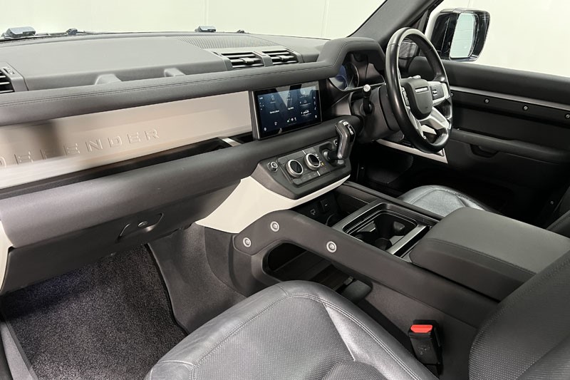 2022 (72) LAND ROVER DEFENDER 3.0 D300 SE 110 5dr Auto 5163519