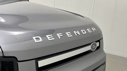 2022 (72) LAND ROVER DEFENDER 3.0 D300 SE 110 5dr Auto 5163536