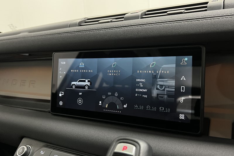 2022 (72) LAND ROVER DEFENDER 3.0 D300 SE 110 5dr Auto 5163515