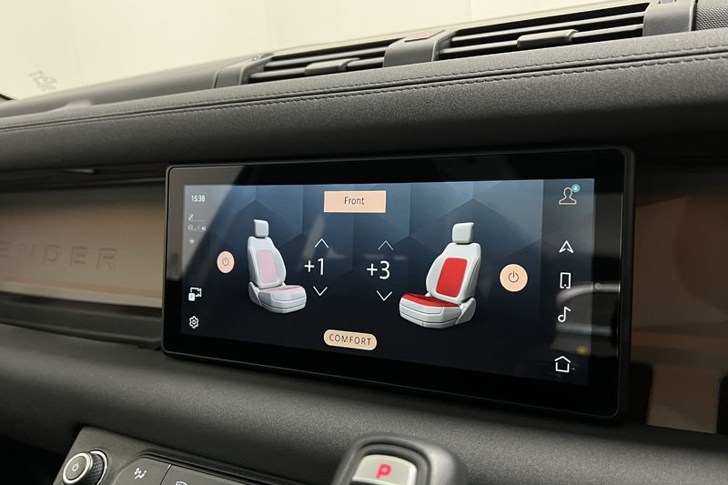 2022 (72) LAND ROVER DEFENDER 3.0 D300 SE 110 5dr Auto 5163518