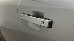 2022 (72) LAND ROVER DEFENDER 3.0 D300 SE 110 5dr Auto 5163531