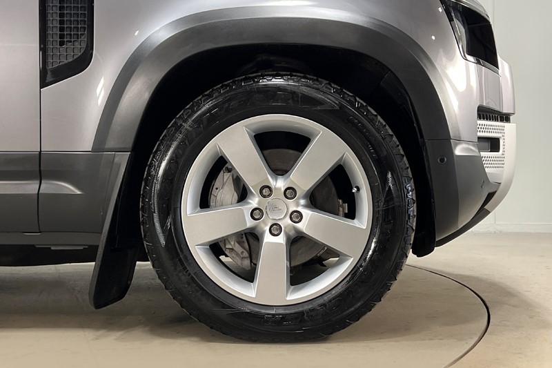 2022 (72) LAND ROVER DEFENDER 3.0 D300 SE 110 5dr Auto 5163493