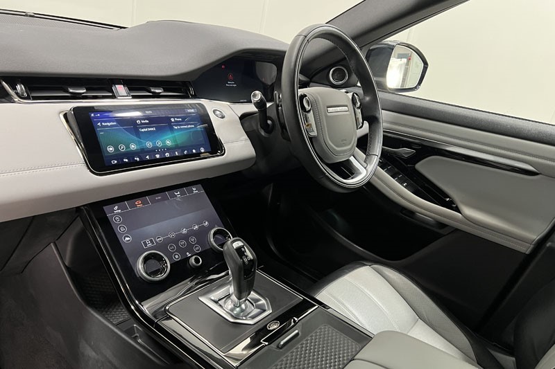 2020 (70) LAND ROVER RANGE ROVER EVOQUE 2.0 D180 First Edition 5dr Auto 5163412