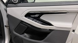 2020 (70) LAND ROVER RANGE ROVER EVOQUE 2.0 D180 First Edition 5dr Auto 5163386