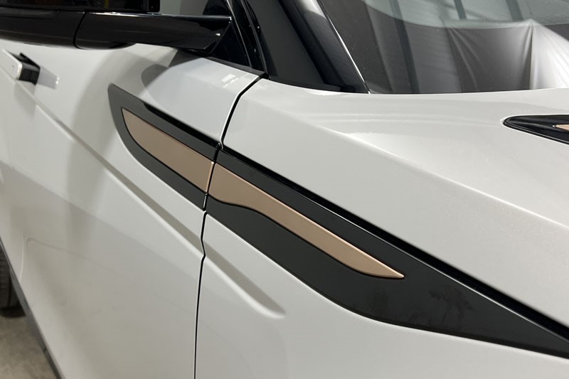 2020 (70) LAND ROVER RANGE ROVER EVOQUE 2.0 D180 First Edition 5dr Auto 5163423