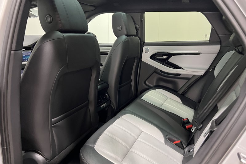 2020 (70) LAND ROVER RANGE ROVER EVOQUE 2.0 D180 First Edition 5dr Auto 5163413