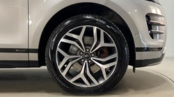 2020 (70) LAND ROVER RANGE ROVER EVOQUE 2.0 D180 First Edition 5dr Auto 5163381
