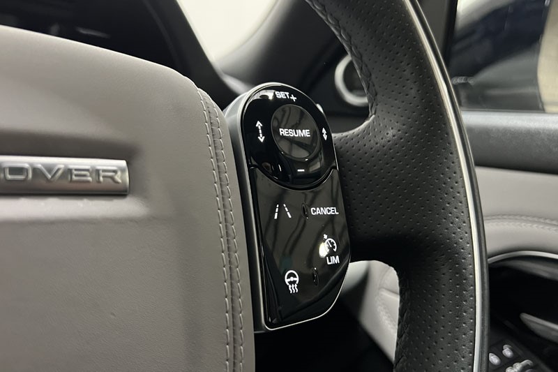 2020 (70) LAND ROVER RANGE ROVER EVOQUE 2.0 D180 First Edition 5dr Auto 5163396