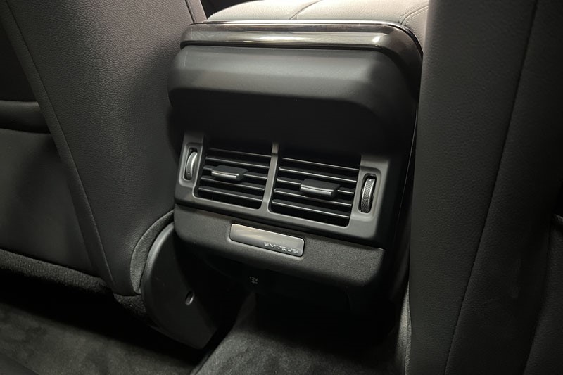 2020 (70) LAND ROVER RANGE ROVER EVOQUE 2.0 D180 First Edition 5dr Auto 5163385