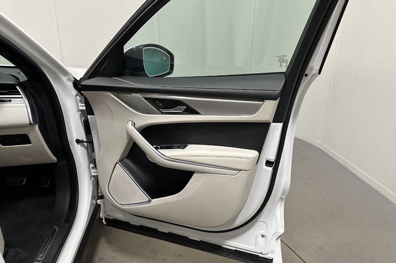 2022 (72) JAGUAR F-PACE 2.0 D200 R-Dynamic SE 5dr Auto AWD 5167550