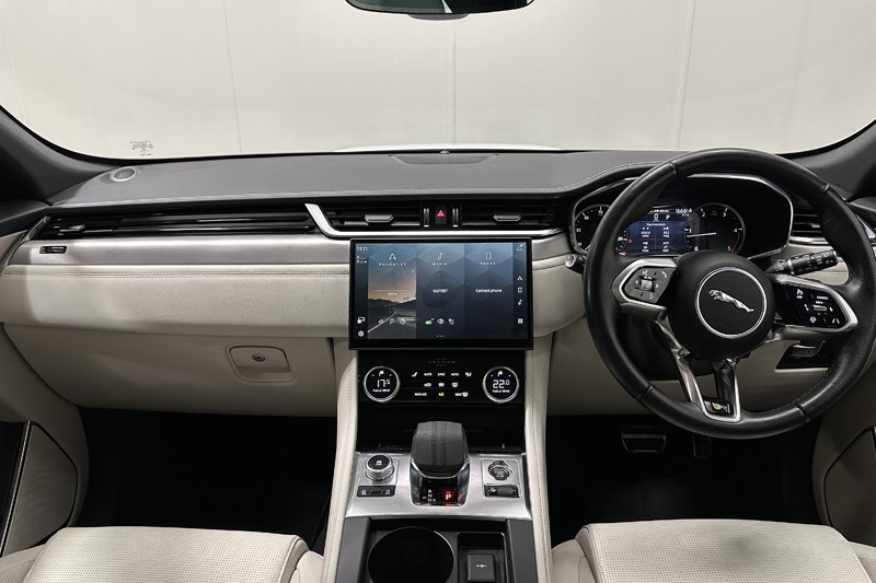 2022 (72) JAGUAR F-PACE 2.0 D200 R-Dynamic SE 5dr Auto AWD 5167547