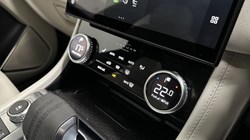2022 (72) JAGUAR F-PACE 2.0 D200 R-Dynamic SE 5dr Auto AWD 5167563