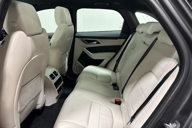 2022 (72) JAGUAR F-PACE 2.0 D200 R-Dynamic SE 5dr Auto AWD 5167541