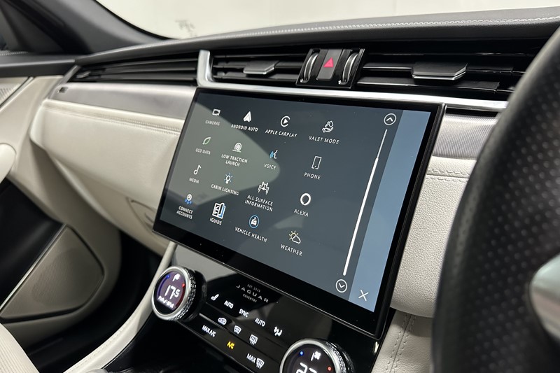 2022 (72) JAGUAR F-PACE 2.0 D200 R-Dynamic SE 5dr Auto AWD 5167566