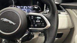 2022 (72) JAGUAR F-PACE 2.0 D200 R-Dynamic SE 5dr Auto AWD 5167558