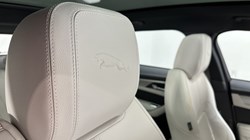 2022 (72) JAGUAR F-PACE 2.0 D200 R-Dynamic SE 5dr Auto AWD 5167556