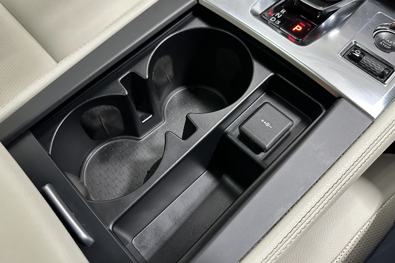 2022 (72) JAGUAR F-PACE 2.0 D200 R-Dynamic SE 5dr Auto AWD 5167561