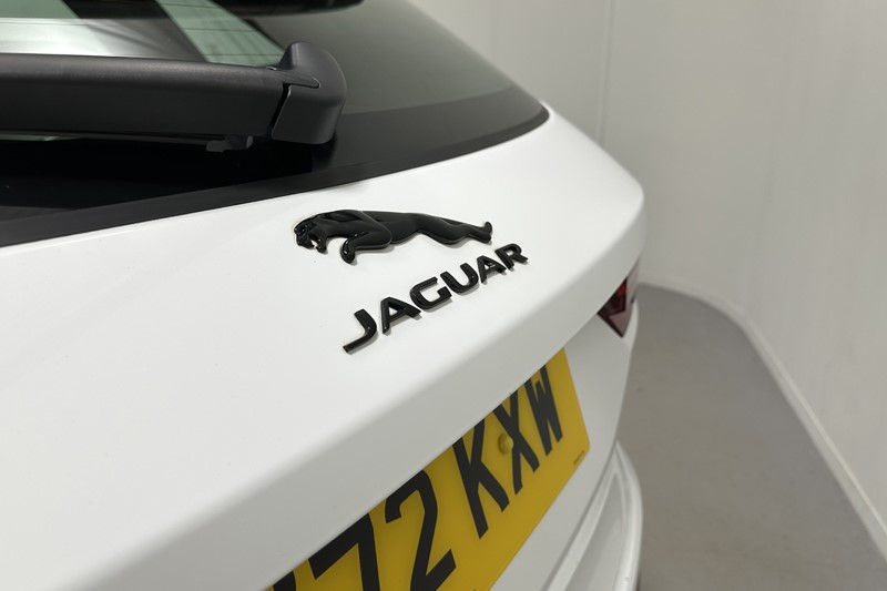 2022 (72) JAGUAR F-PACE 2.0 D200 R-Dynamic SE 5dr Auto AWD 5167583