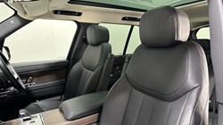 2024 (24) LAND ROVER RANGE ROVER 3.0 D300 SE 4dr Auto 5166049