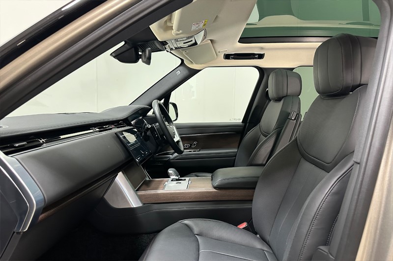 2024 (24) LAND ROVER RANGE ROVER 3.0 D300 SE 4dr Auto 5166019