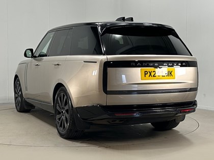 2024 (24) LAND ROVER RANGE ROVER 3.0 D300 SE 4dr Auto