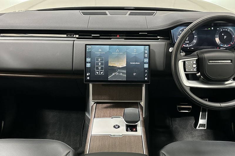 2024 (24) LAND ROVER RANGE ROVER 3.0 D300 SE 4dr Auto 5166026