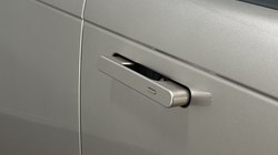 2024 (24) LAND ROVER RANGE ROVER 3.0 D300 SE 4dr Auto 5166059