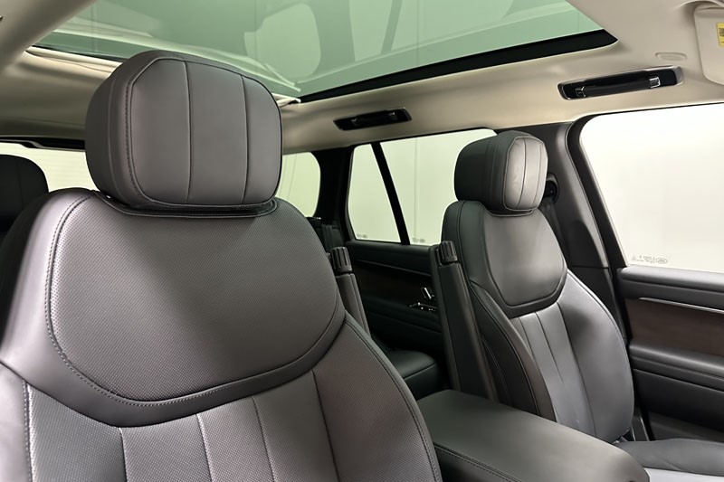 2024 (24) LAND ROVER RANGE ROVER 3.0 D300 SE 4dr Auto 5166034