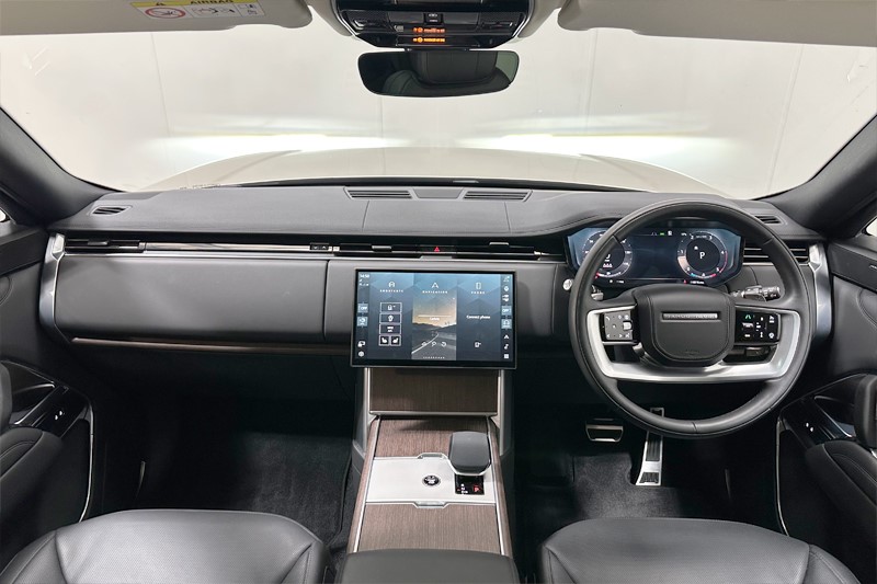 2024 (24) LAND ROVER RANGE ROVER 3.0 D300 SE 4dr Auto 5166025