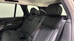 2024 (24) LAND ROVER RANGE ROVER 3.0 D300 SE 4dr Auto 5166051