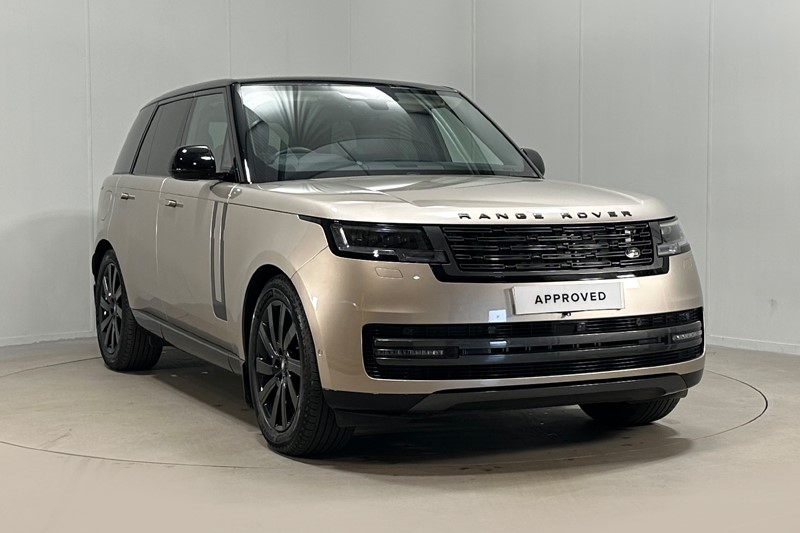 2024 (24) LAND ROVER RANGE ROVER 3.0 D300 SE 4dr Auto