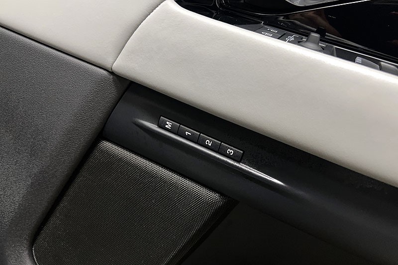 2024 (74) LAND ROVER RANGE ROVER EVOQUE 2.0 D200 Dynamic HSE 5dr Auto 5159685