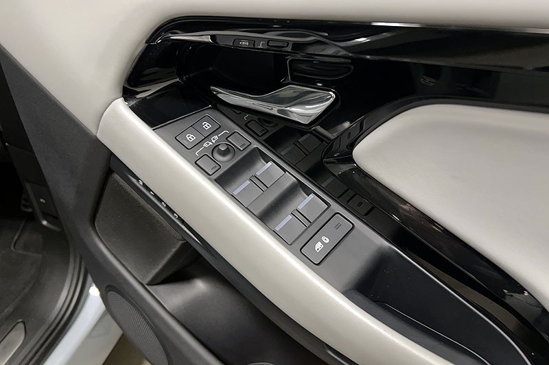 2024 (74) LAND ROVER RANGE ROVER EVOQUE 2.0 D200 Dynamic HSE 5dr Auto 5159686