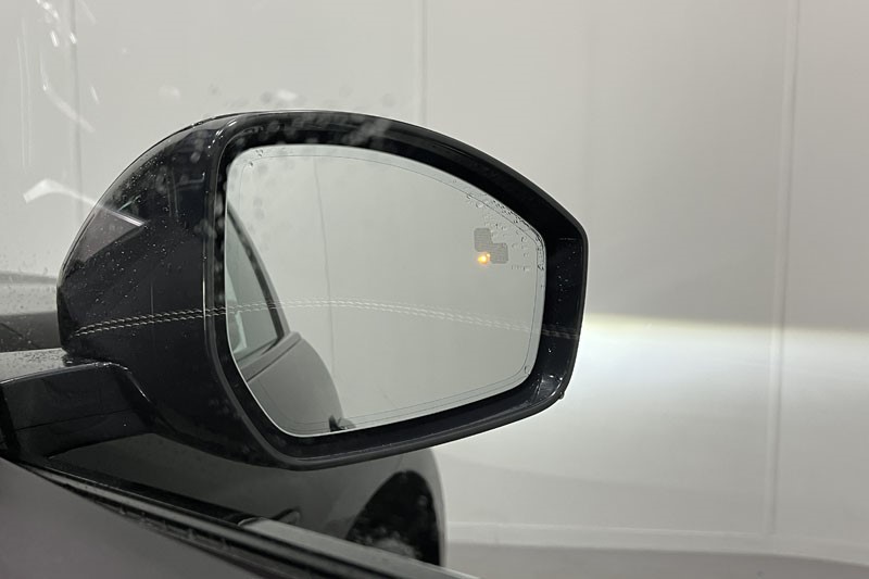 2023 (73) JAGUAR F-PACE 2.0 D200 R-Dynamic HSE Black 5dr Auto AWD 5216084