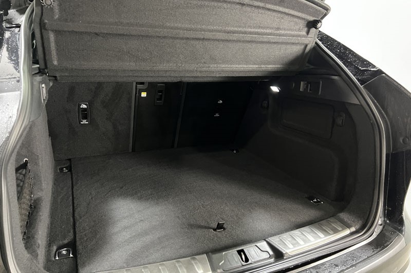 2023 (73) JAGUAR F-PACE 2.0 D200 R-Dynamic HSE Black 5dr Auto AWD 5216108