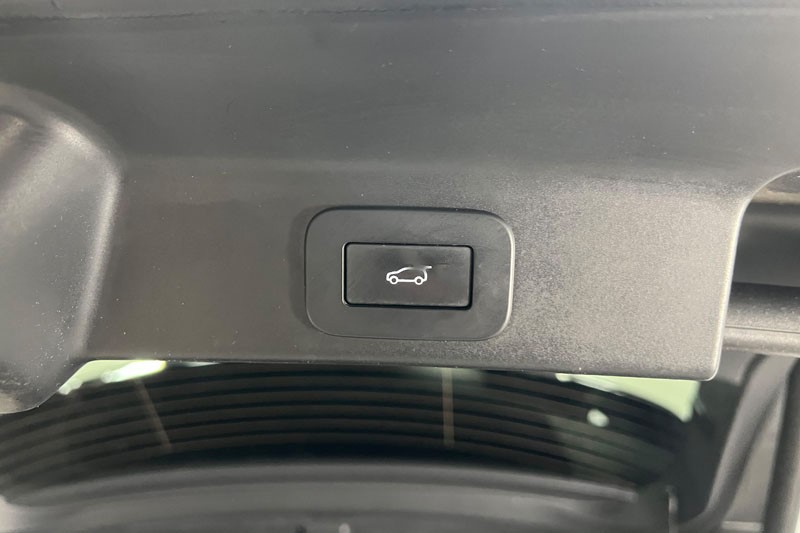 2023 (73) JAGUAR F-PACE 2.0 D200 R-Dynamic HSE Black 5dr Auto AWD 5216109