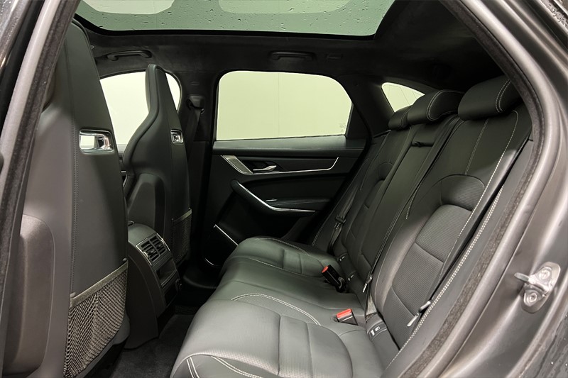 2023 (73) JAGUAR F-PACE 2.0 D200 R-Dynamic HSE Black 5dr Auto AWD 5216072