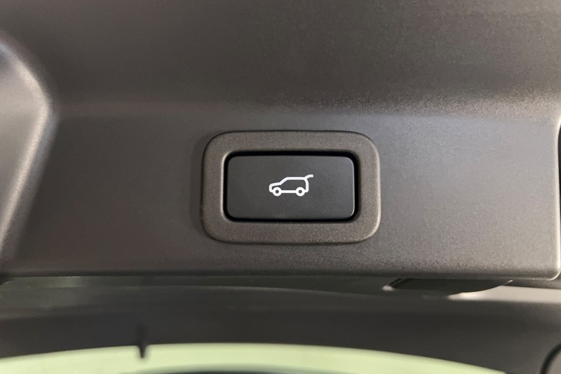 2022 (22) JAGUAR F-PACE 2.0 P400e R-Dynamic HSE 5dr Auto AWD 5326383