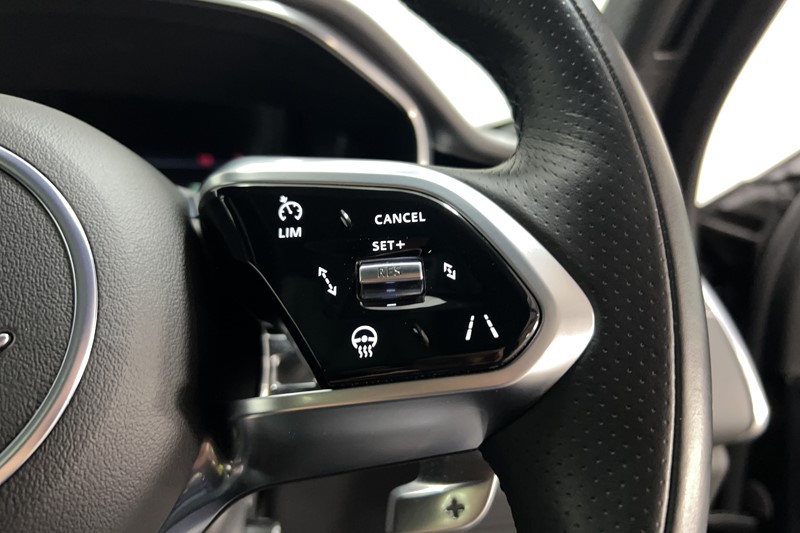 2022 (22) JAGUAR F-PACE 2.0 P400e R-Dynamic HSE 5dr Auto AWD 5326355