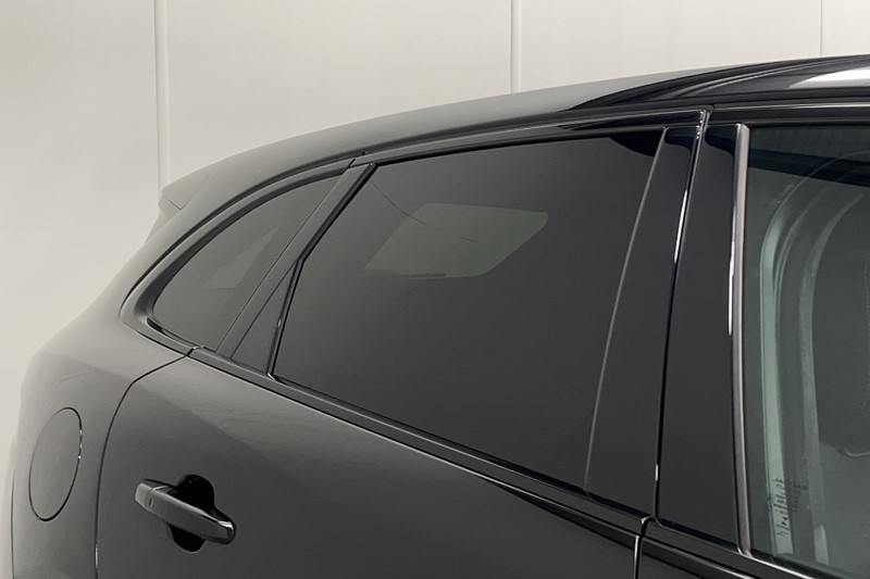 2022 (22) JAGUAR F-PACE 2.0 P400e R-Dynamic HSE 5dr Auto AWD 5326387