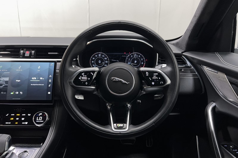 2022 (22) JAGUAR F-PACE 2.0 P400e R-Dynamic HSE 5dr Auto AWD 5326344