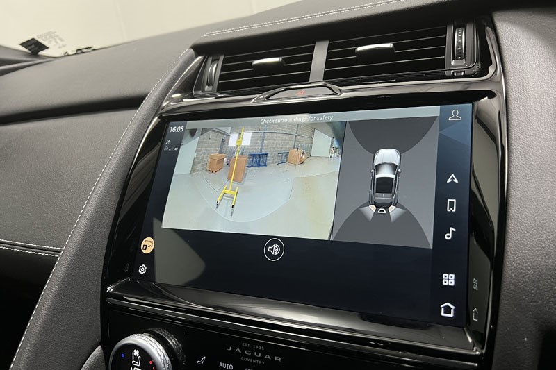 2024 (74) JAGUAR E-PACE 2.0 D200 R-Dynamic SE Black 5dr Auto 5200168