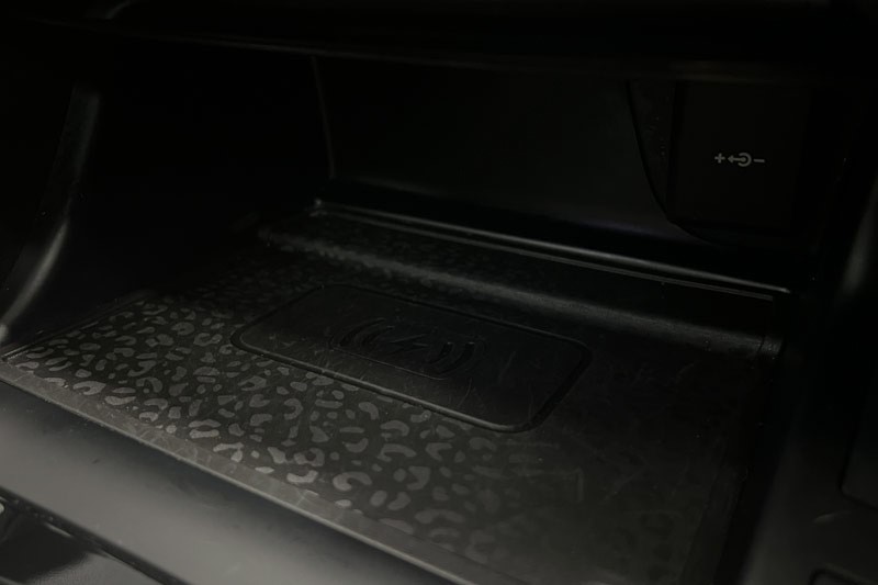 2024 (74) JAGUAR E-PACE 2.0 D200 R-Dynamic SE Black 5dr Auto 5200160