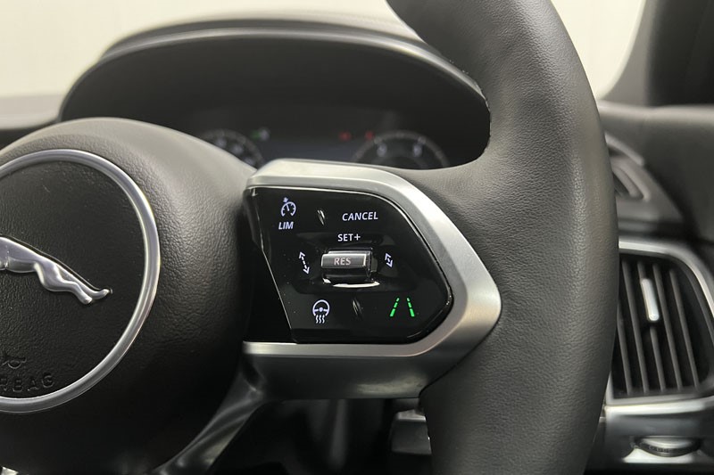 2024 (74) JAGUAR E-PACE 2.0 D200 R-Dynamic SE Black 5dr Auto 5200157