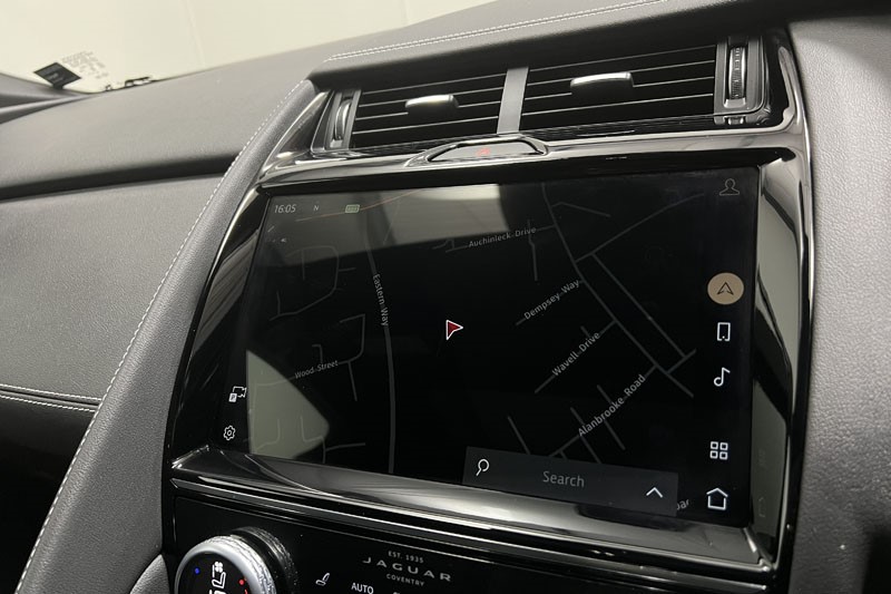 2024 (74) JAGUAR E-PACE 2.0 D200 R-Dynamic SE Black 5dr Auto 5200167