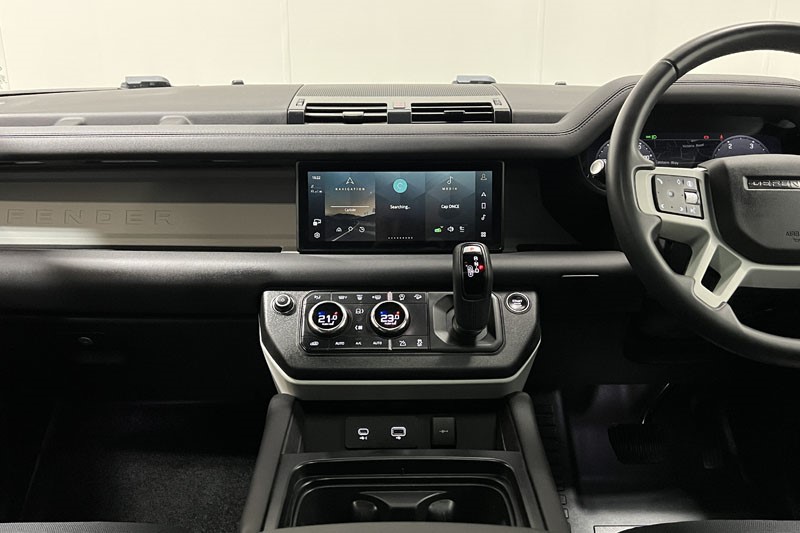 2023 (73) LAND ROVER DEFENDER 3.0 D250 X-Dynamic SE 110 5dr Auto 5169738