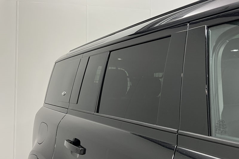 2023 (73) LAND ROVER DEFENDER 3.0 D250 X-Dynamic SE 110 5dr Auto 5169771