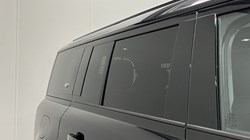 2023 (73) LAND ROVER DEFENDER 3.0 D250 X-Dynamic SE 110 5dr Auto 5169771